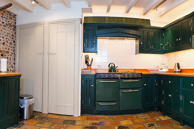 Rosedale Barn Cottage's kitchen